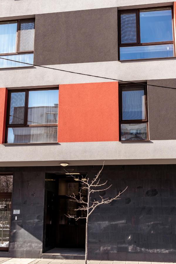 Bright 1Bdr Apartment With A Balcony Sófia Exterior foto